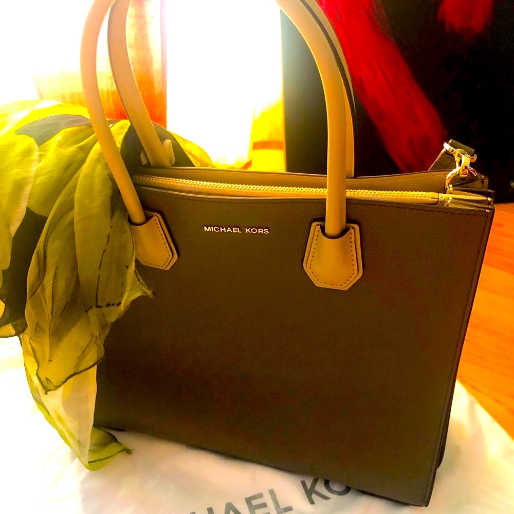 Michael Kors Elegant Satchel